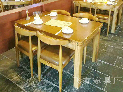 实木餐桌餐椅成品7